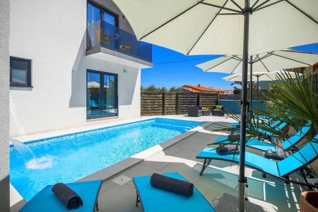 Studio Apartments Villa Valla - Free Bikes Fažana Eksteriør billede